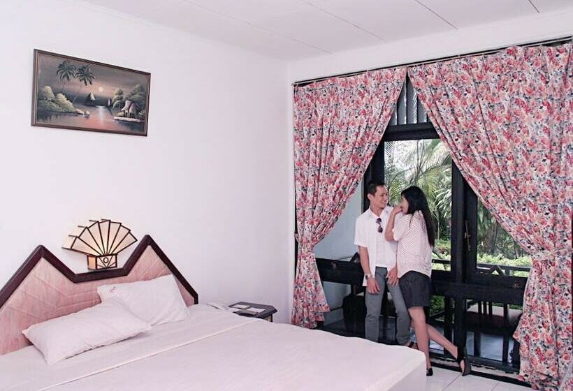 فندق Parai Beach Resort & Spa