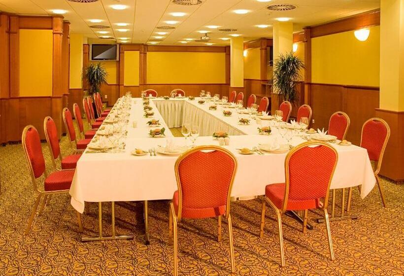 Primavera Hotel & Congress Centre