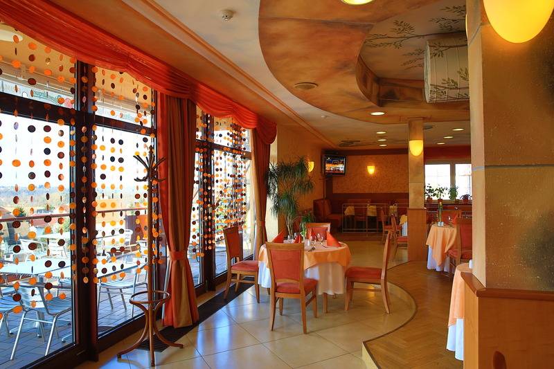 Primavera Hotel & Congress Centre