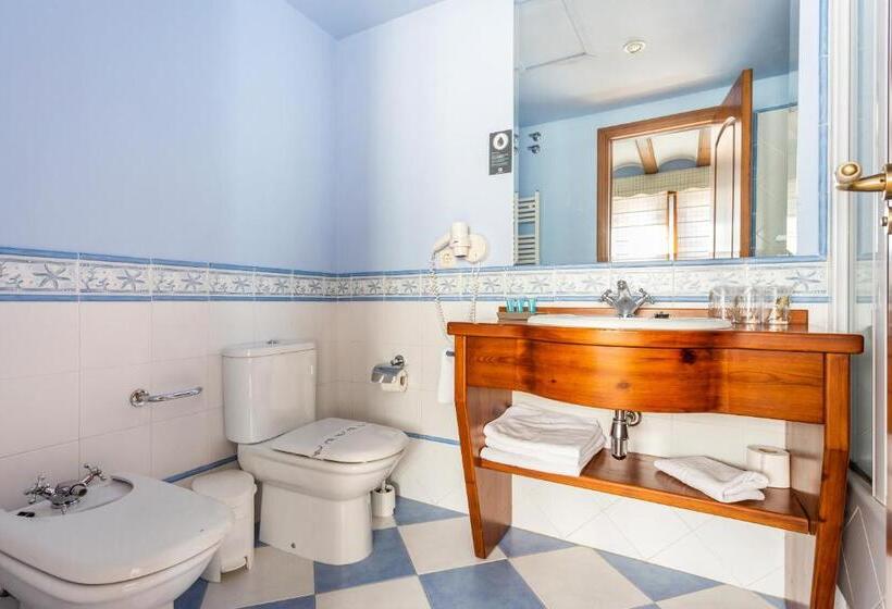 هتل Puerta Sepúlveda