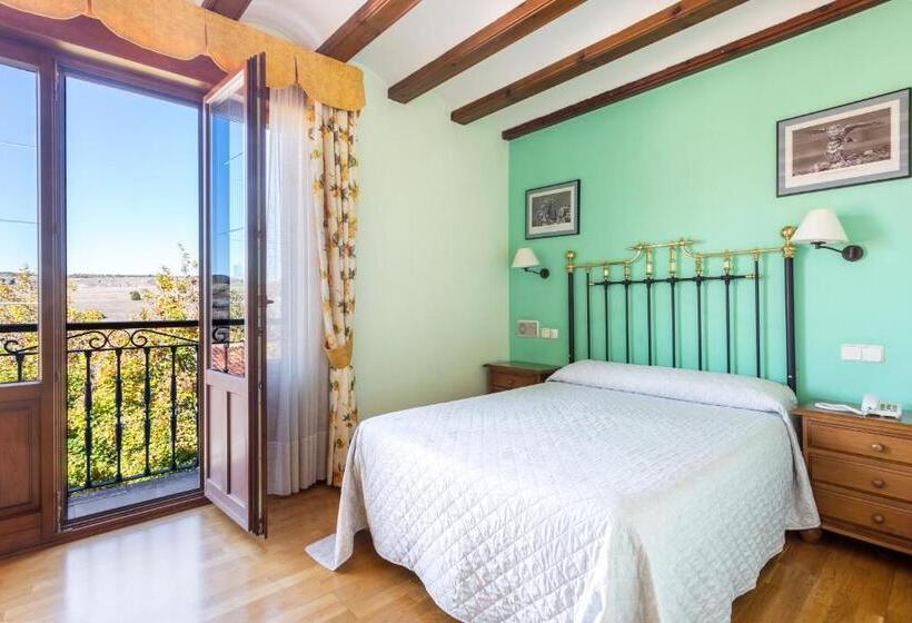 هتل Puerta Sepúlveda