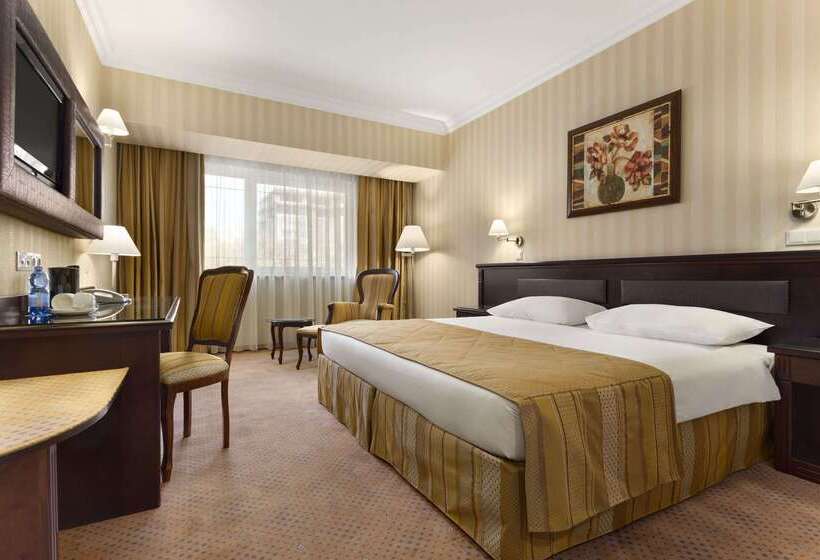 Ramada Hotel & Suites By Wyndham Bucharest North