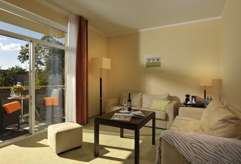 Отель Resort Mark Brandenburg & Fontane Therme