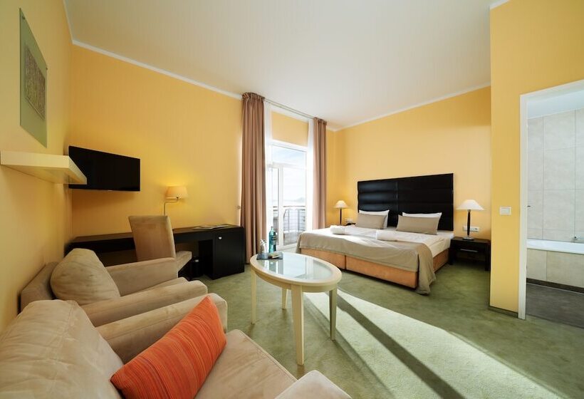 هتل Resort Mark Brandenburg & Fontane Therme