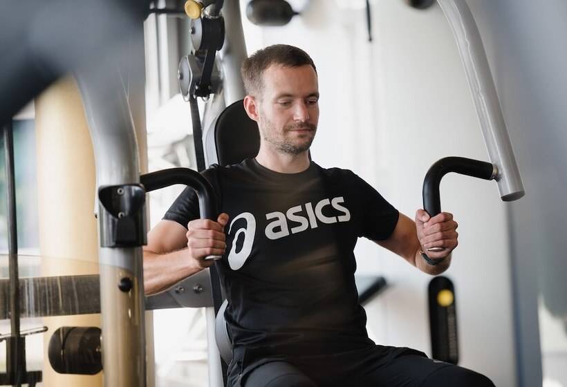 Отель Resort Mark Brandenburg & Fontane Therme