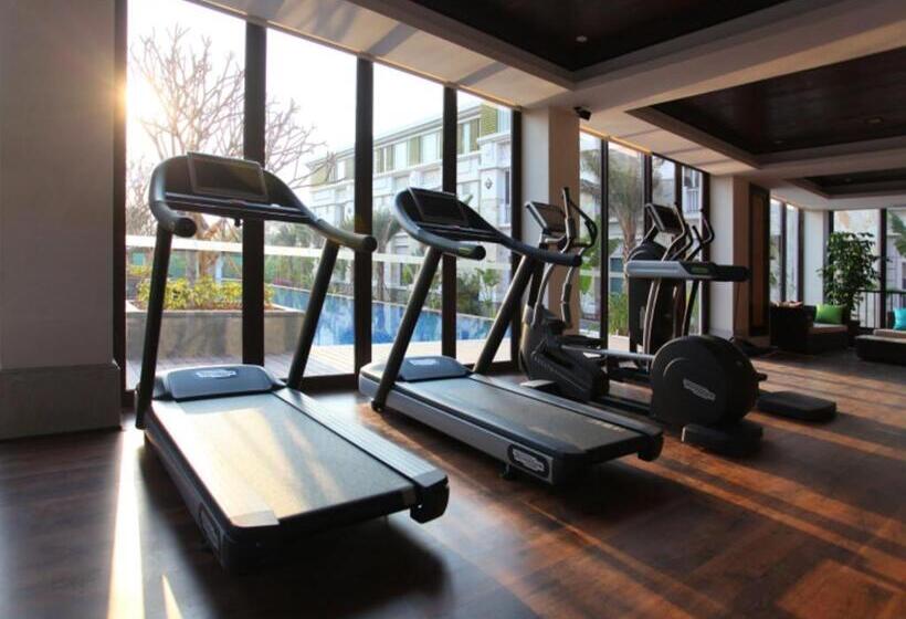 酒店 Riyuegu Hotsprings Resort