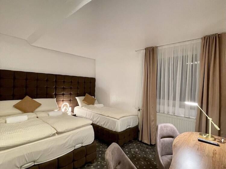 בית מלון כפרי Rüttenscheider Stern