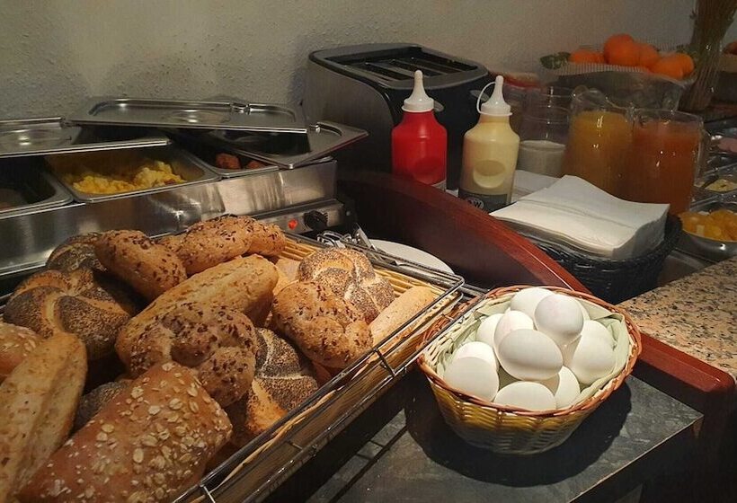 בית מלון כפרי Rüttenscheider Stern