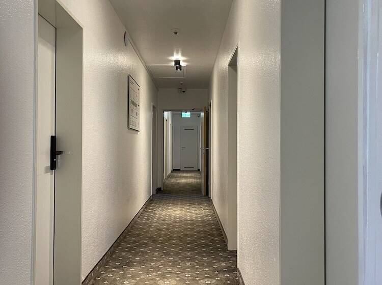 בית מלון כפרי Rüttenscheider Stern