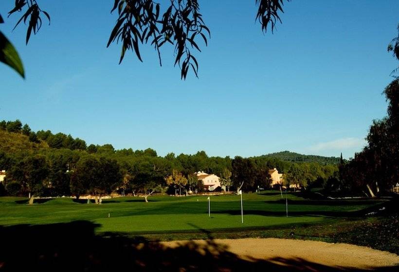 Сельский отель Pula Golf Resort