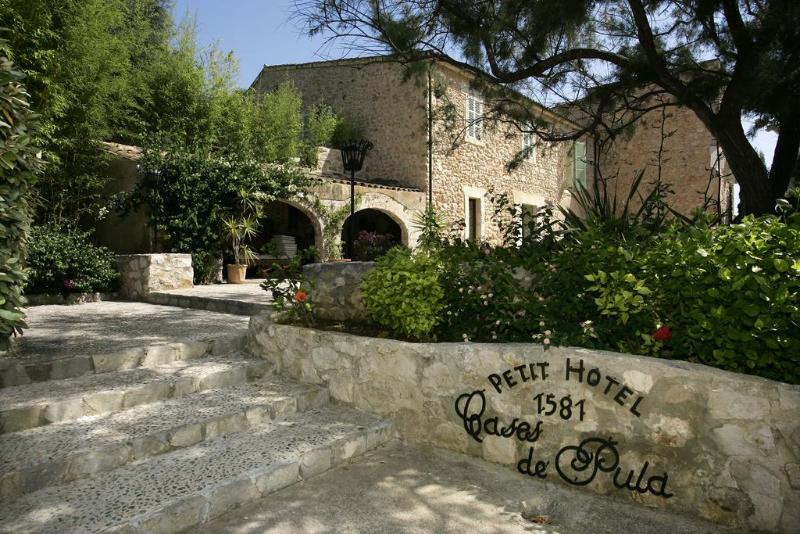 Сельский отель Pula Golf Resort