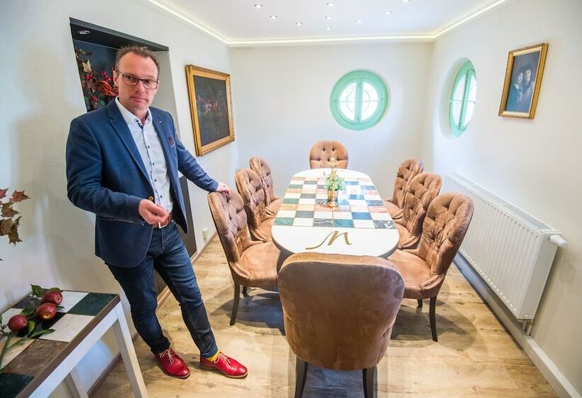 ホテル Saigerhutte