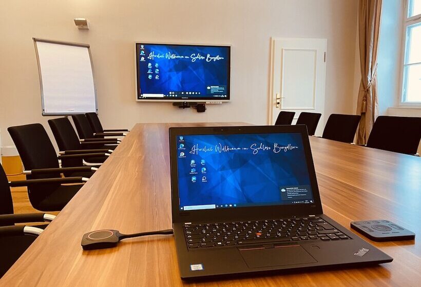 호텔 Schloss Burgellern