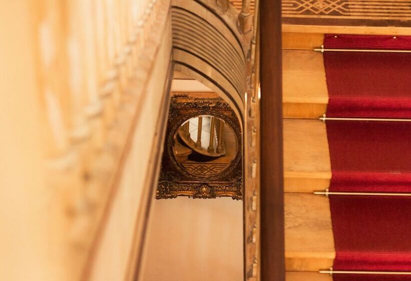 호텔 Schloss Burgellern