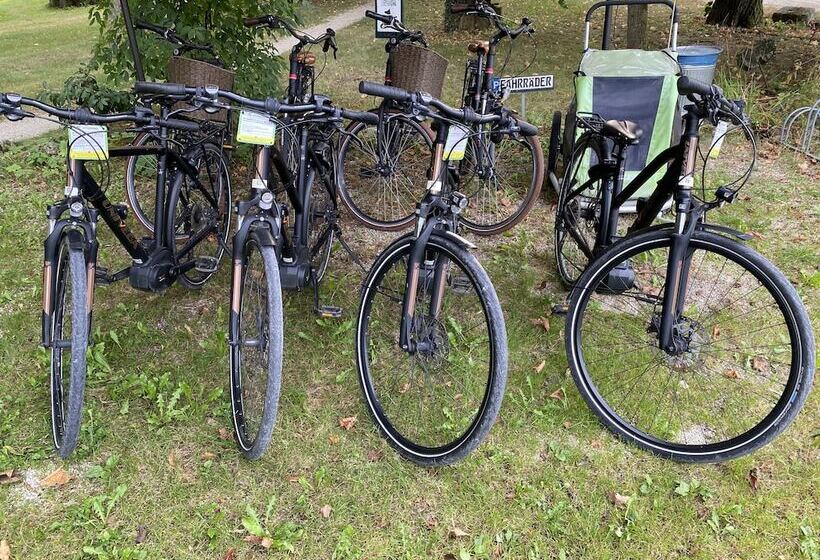 호텔 Schloss Burgellern