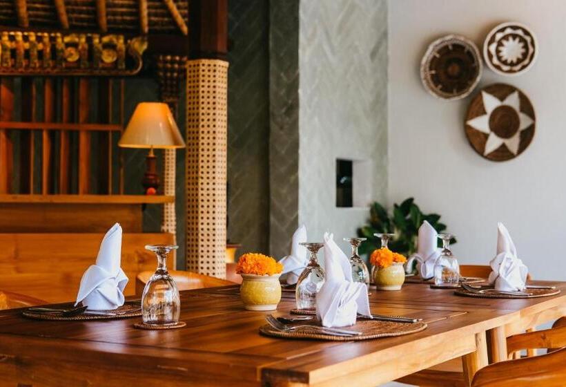 בית מלון כפרי Sri Phala Resort & Villa