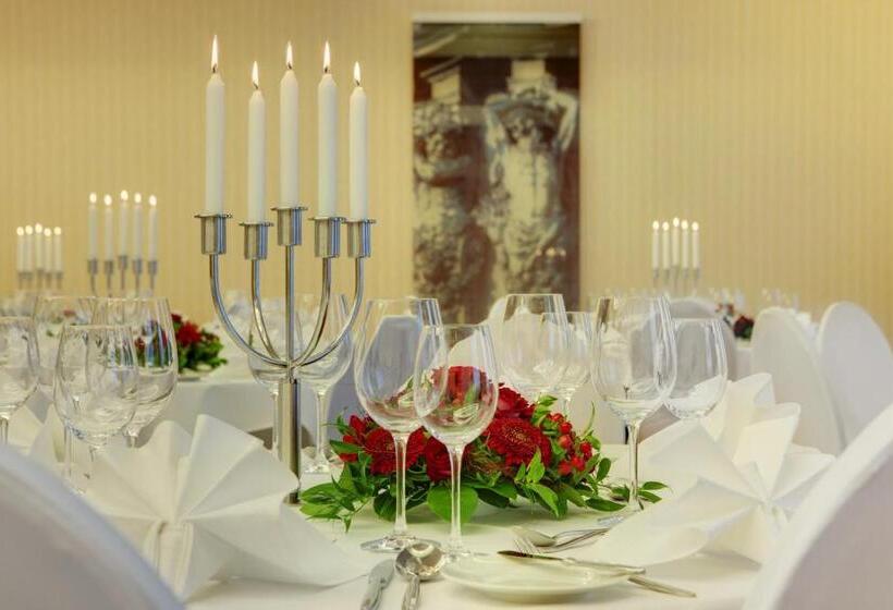 Steigenberger Hotel De Saxe