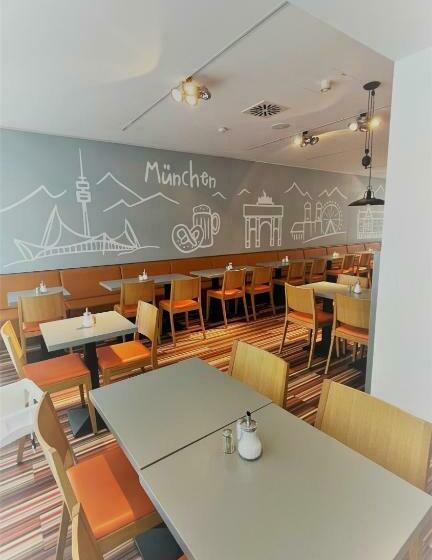 هتل Styles München Ost Messe