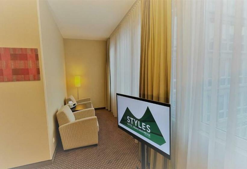 هتل Styles München Ost Messe