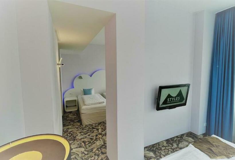 هتل Styles München Ost Messe