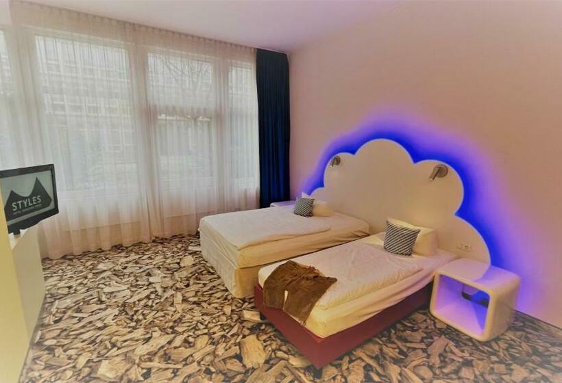 هتل Styles München Ost Messe