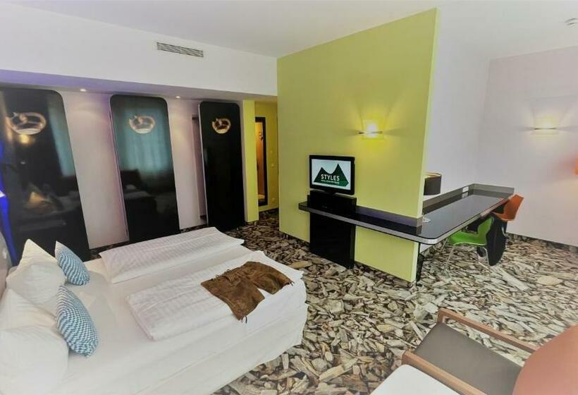 هتل Styles München Ost Messe