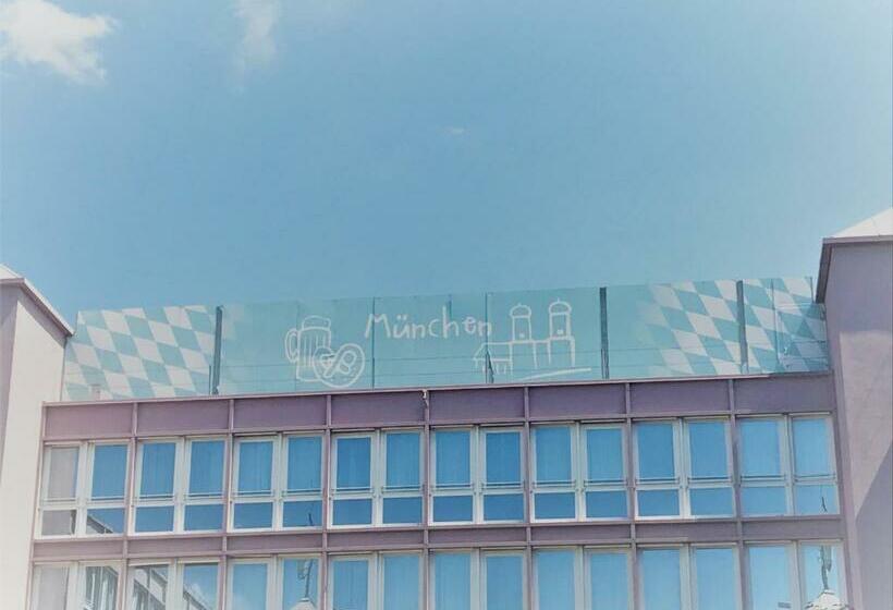 هتل Styles München Ost Messe