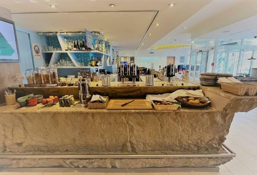 هتل Styles München Ost Messe