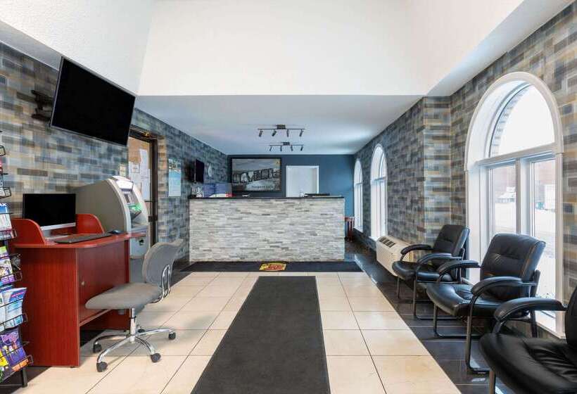 酒店 Super 8 By Wyndham Niagara Falls By The Falls