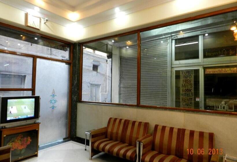 酒店 Tara Palace Chandni Chowk