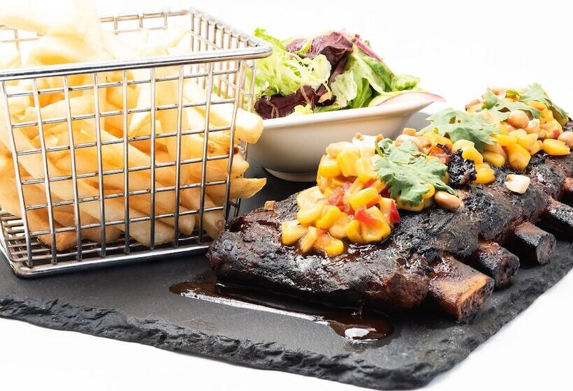 ホテル The Samaya Seminyak