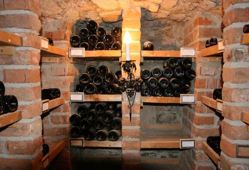 ホテル Unstruttal