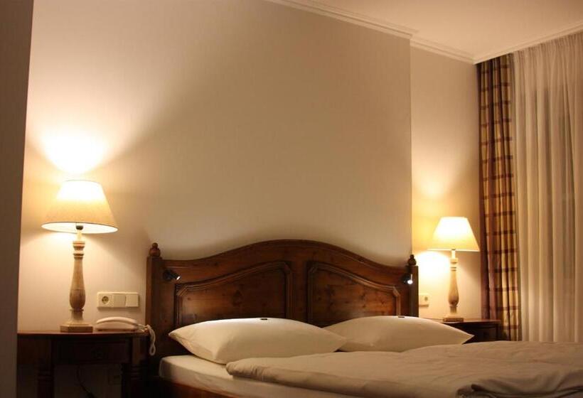 ホテル Unstruttal