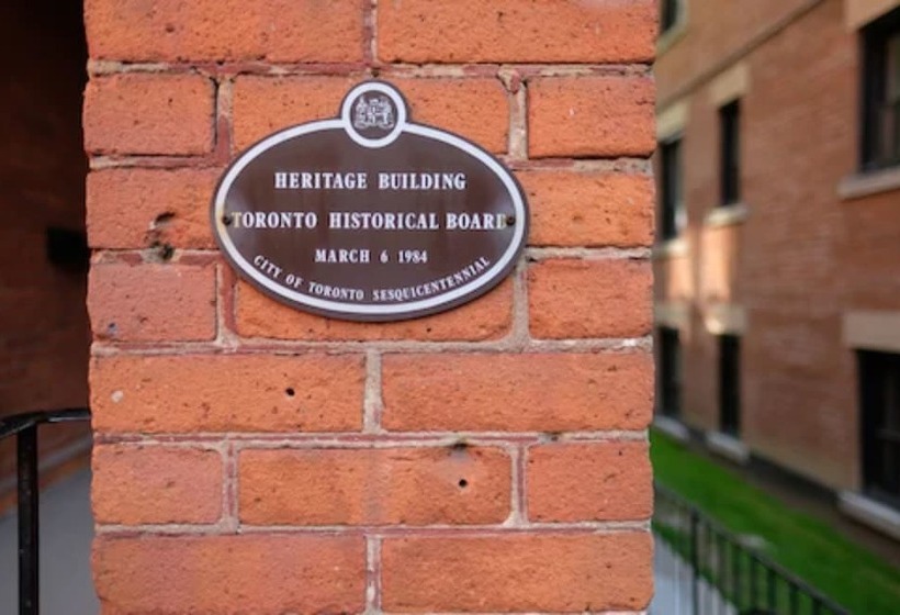 בית מלון כפרי Victoria's Mansion Guest House