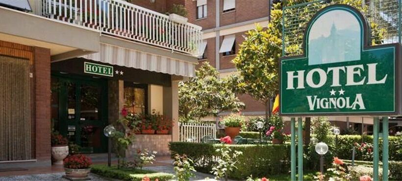 Отель Vignola