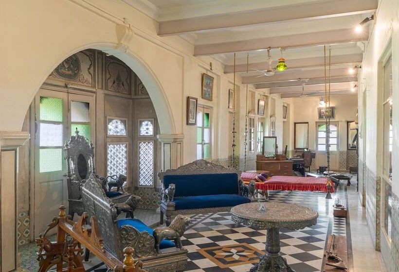 هتل Welcomheritage Mandir Palace