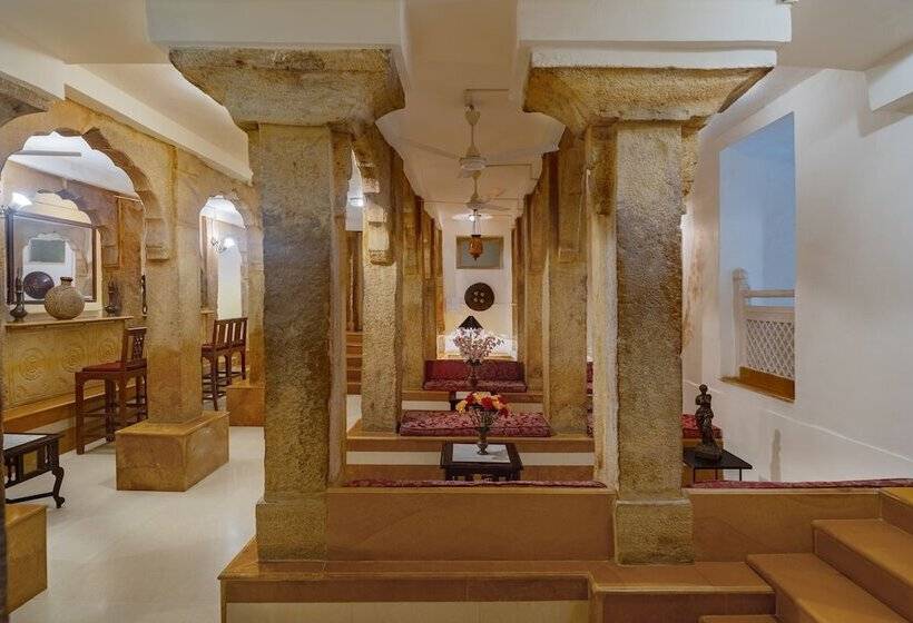 هتل Welcomheritage Mandir Palace