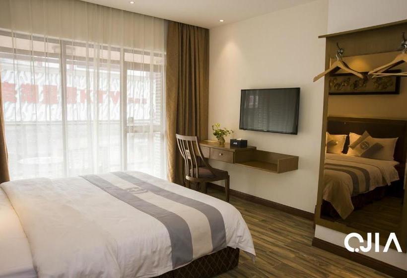 Отель West Street