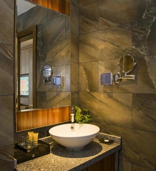 Отель West Street