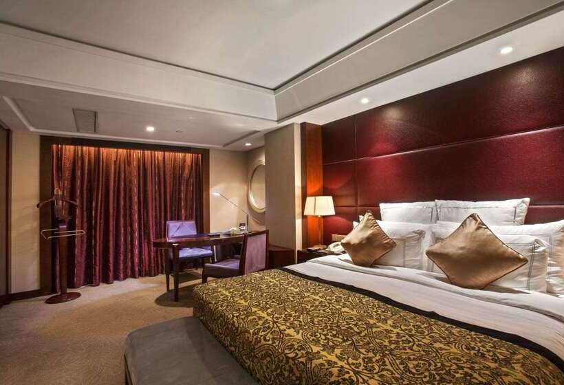 ホテル Wyndham Grand Plaza Royale Ningbo