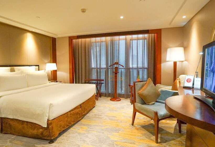 ホテル Wyndham Grand Plaza Royale Ningbo