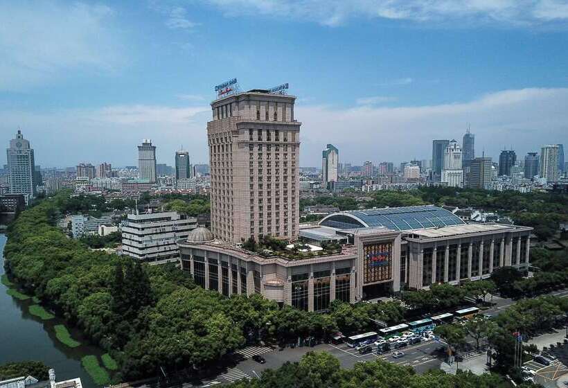 ホテル Wyndham Grand Plaza Royale Ningbo