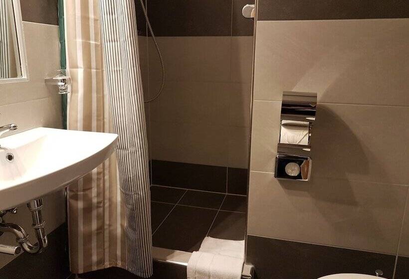 فندق Zum Weissen Ross