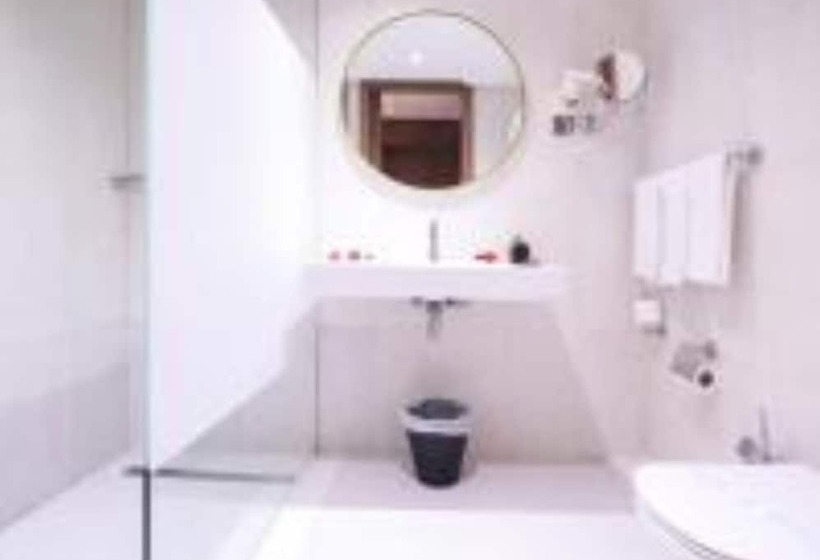 Oum Palace Hotel & Spa