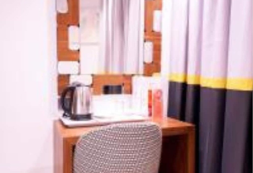 Oum Palace Hotel & Spa