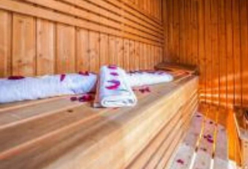 Oum Palace Hotel & Spa