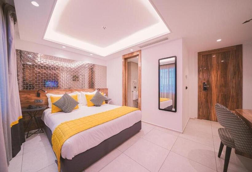 Oum Palace Hotel & Spa