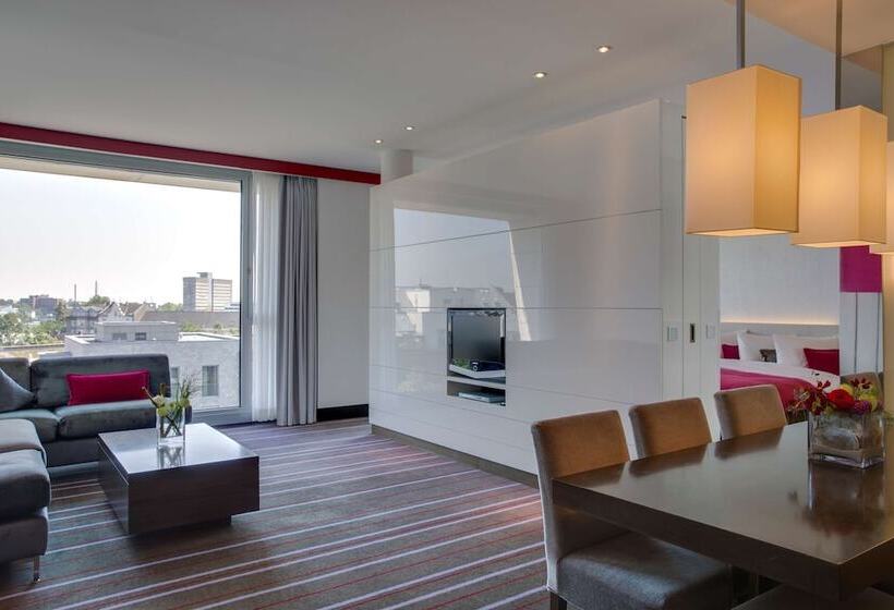 Radisson Blu Media Harbour Hotel, Düsseldorf