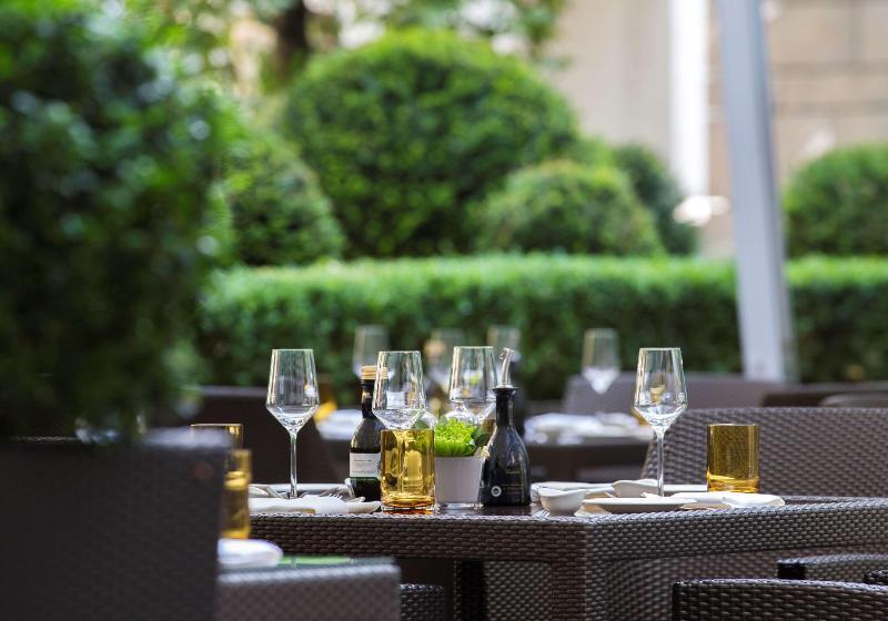 Radisson Blu Media Harbour Hotel, Düsseldorf