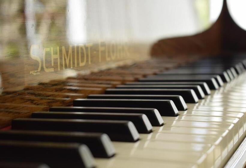 ベッドアンドブレックファースト Villa Aurea